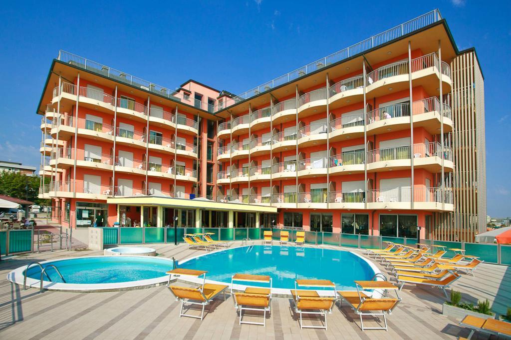 Adria Club 3*